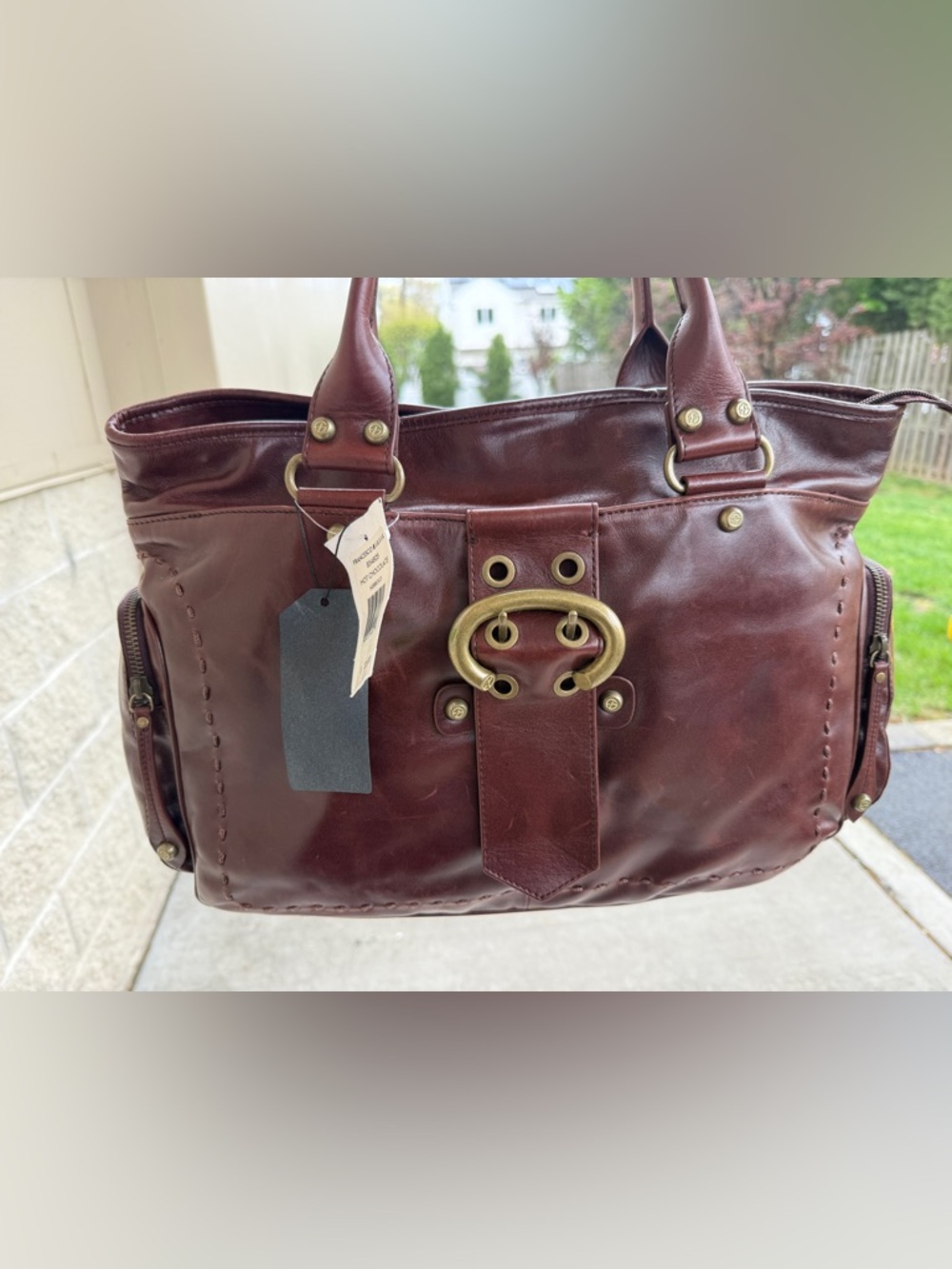 Francesco Biasia Brown Leather Shoulder Bag with Gold Hardware - Picture 2 of 16